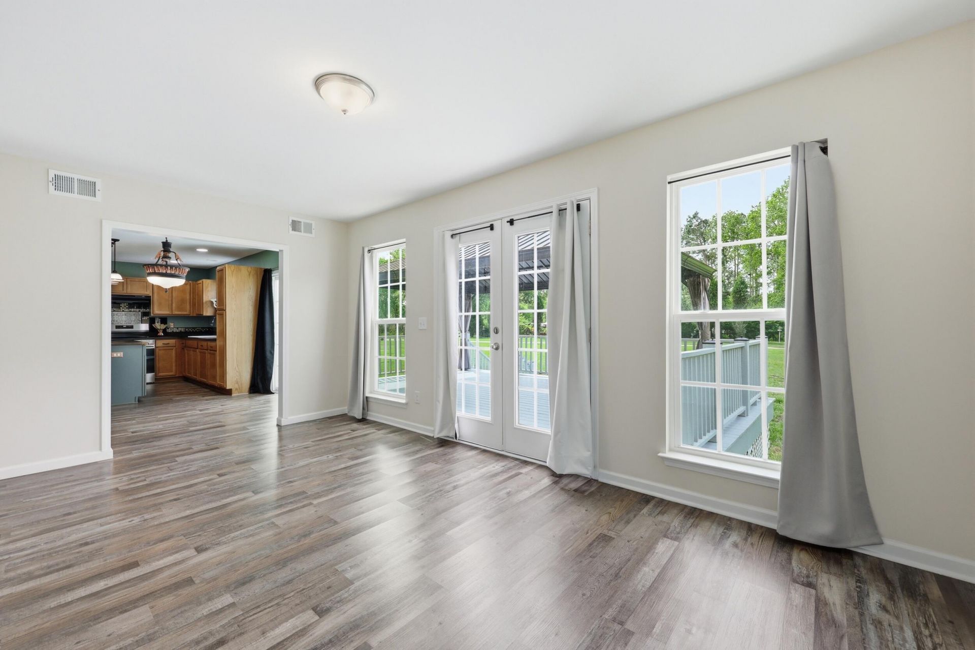 145 Notta Way Photo 19