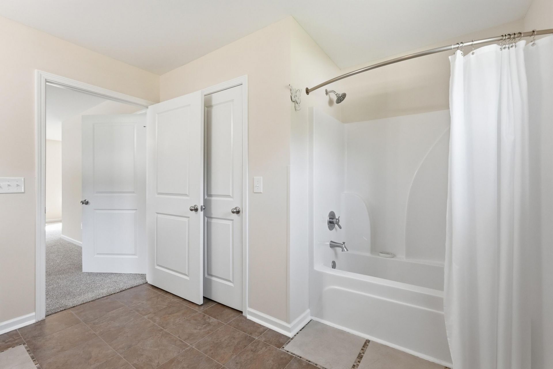 145 Notta Way Photo 22