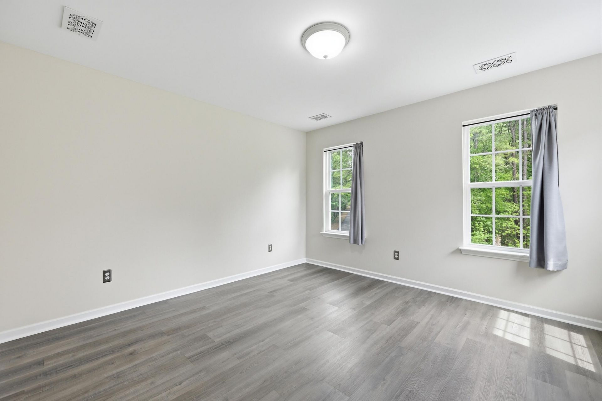 145 Notta Way Photo 30