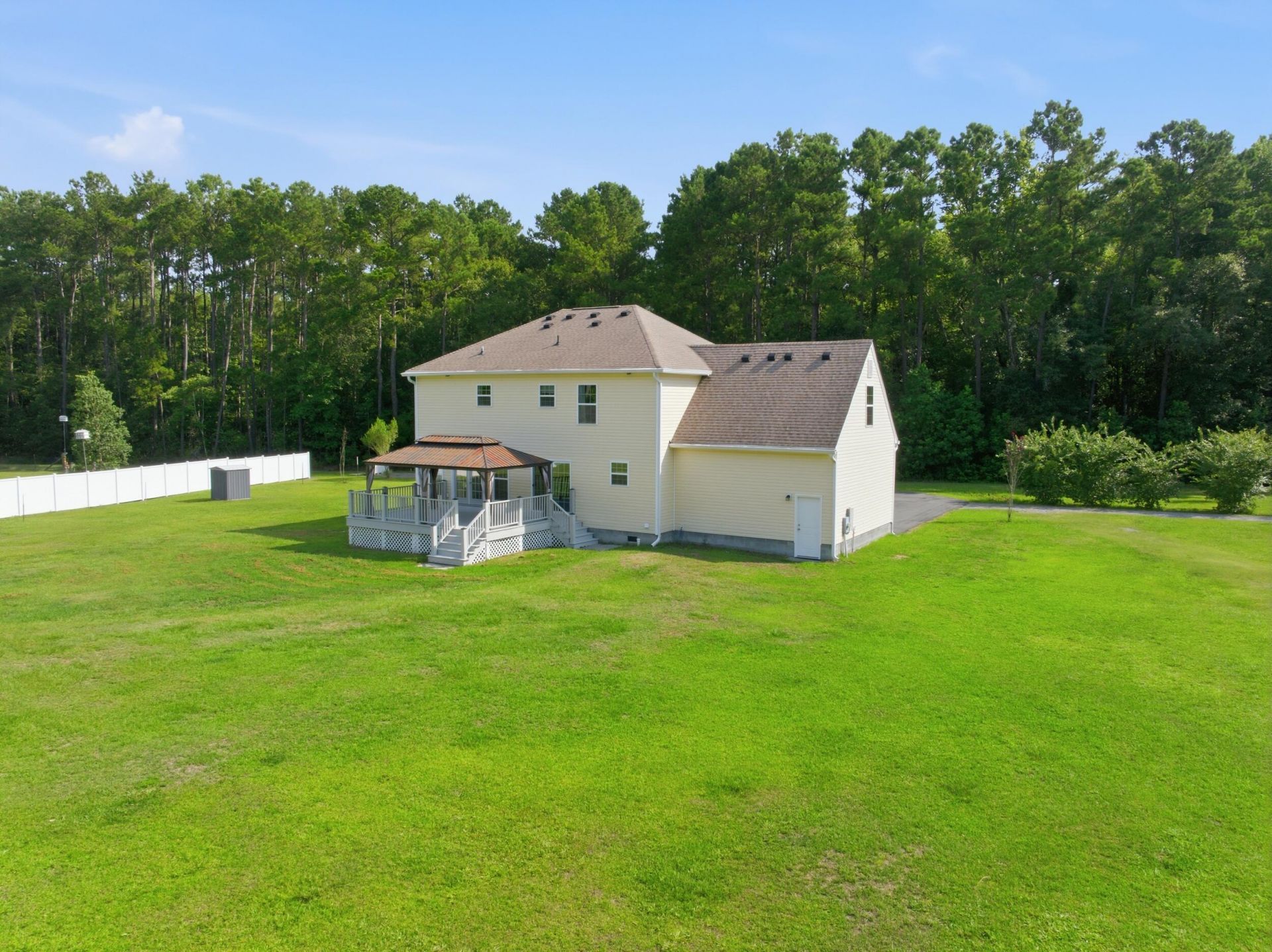 145 Notta Way Photo 34