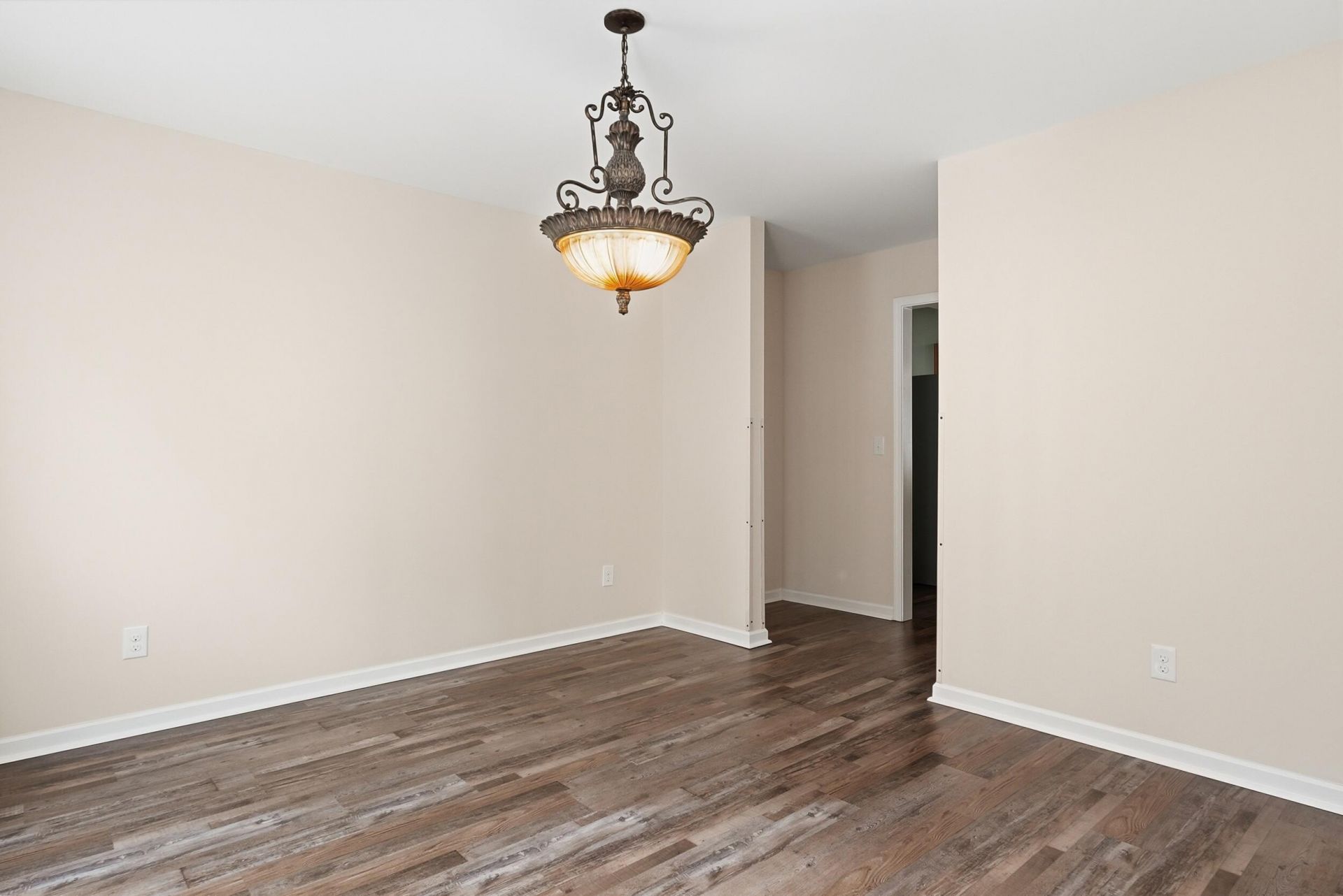 145 Notta Way Photo 6