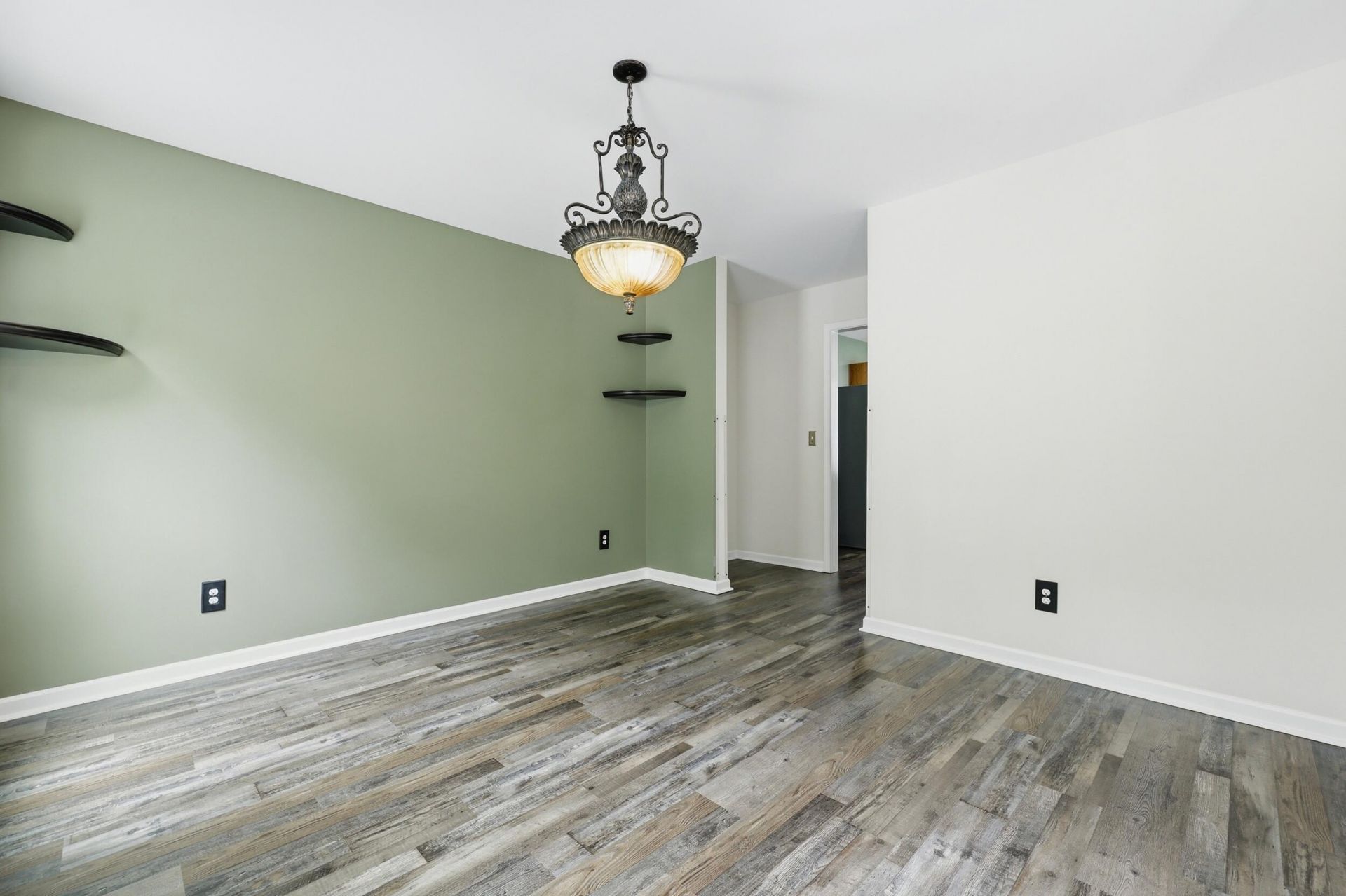 145 Notta Way Photo 8