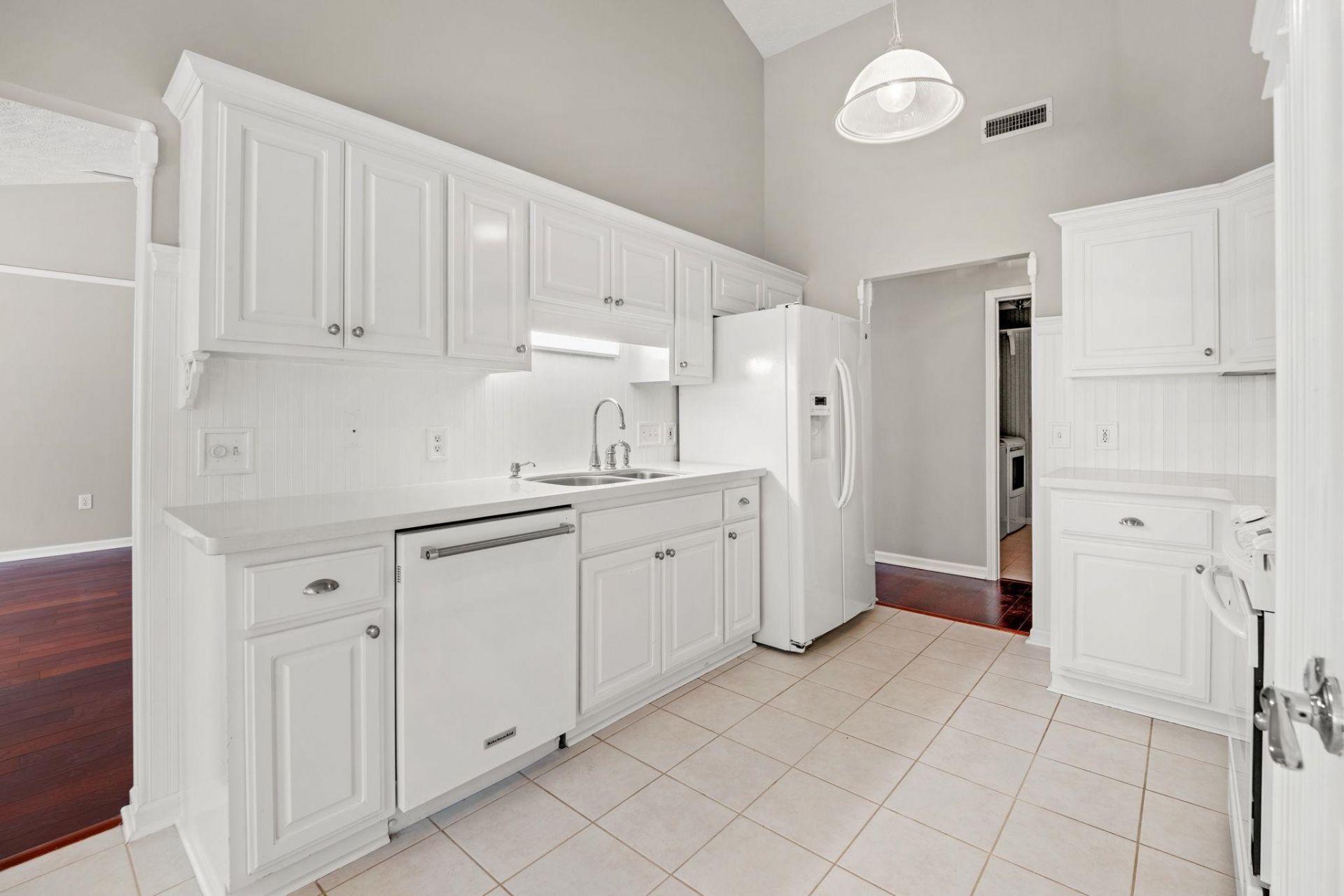 1068 Vestry Dr. Photo 22