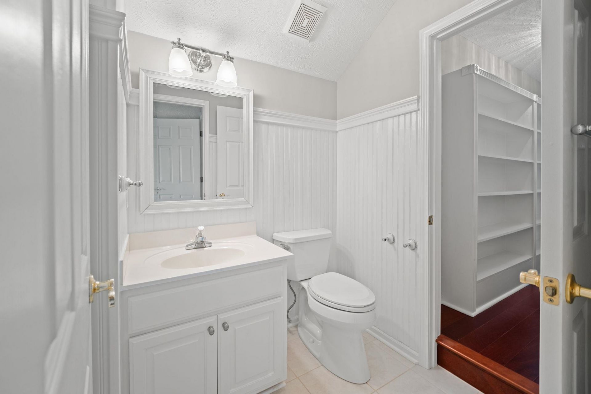 1068 Vestry Dr. Photo 25