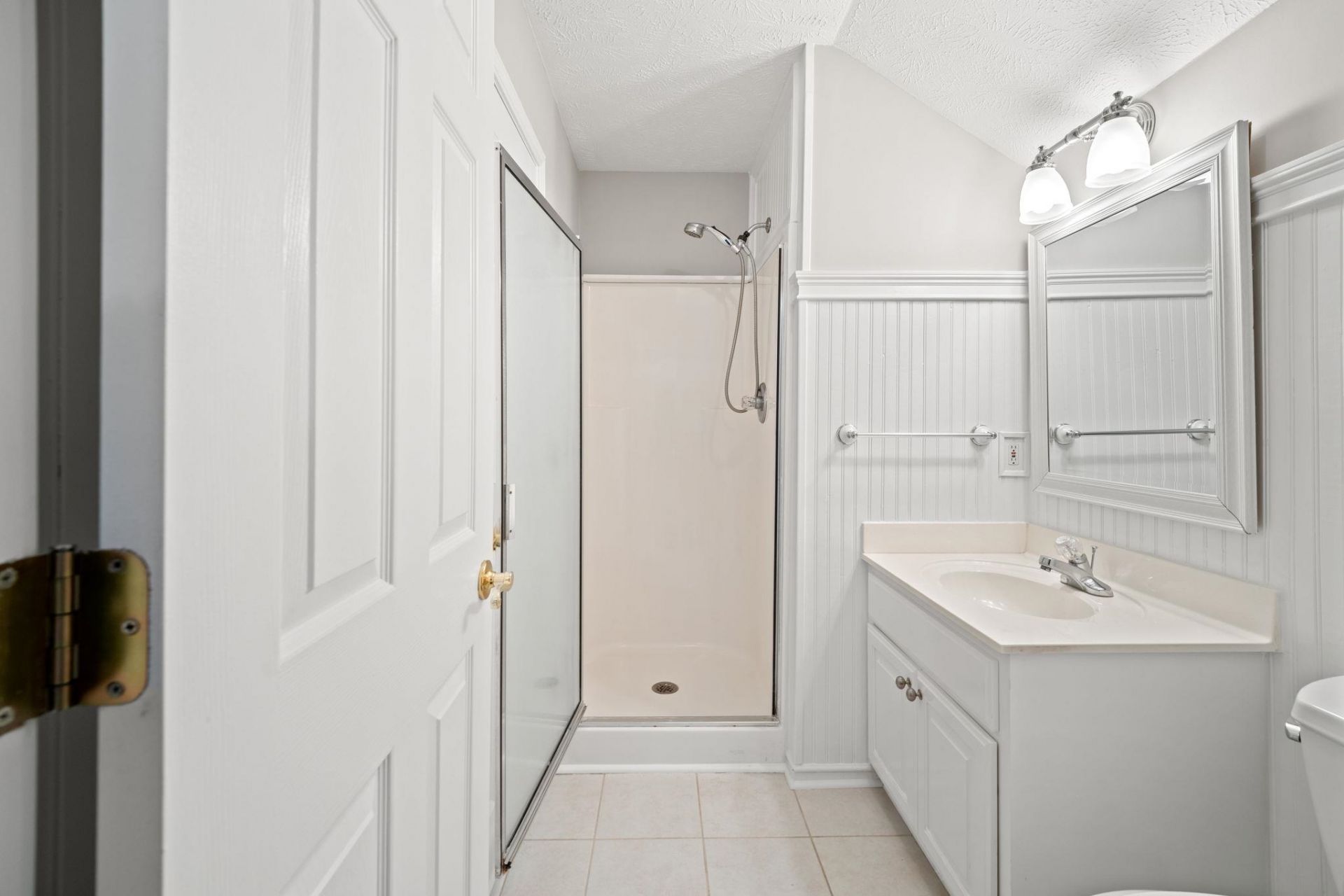 1068 Vestry Dr. Photo 26