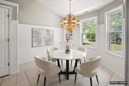 1068 Vestry Dr. photo 4