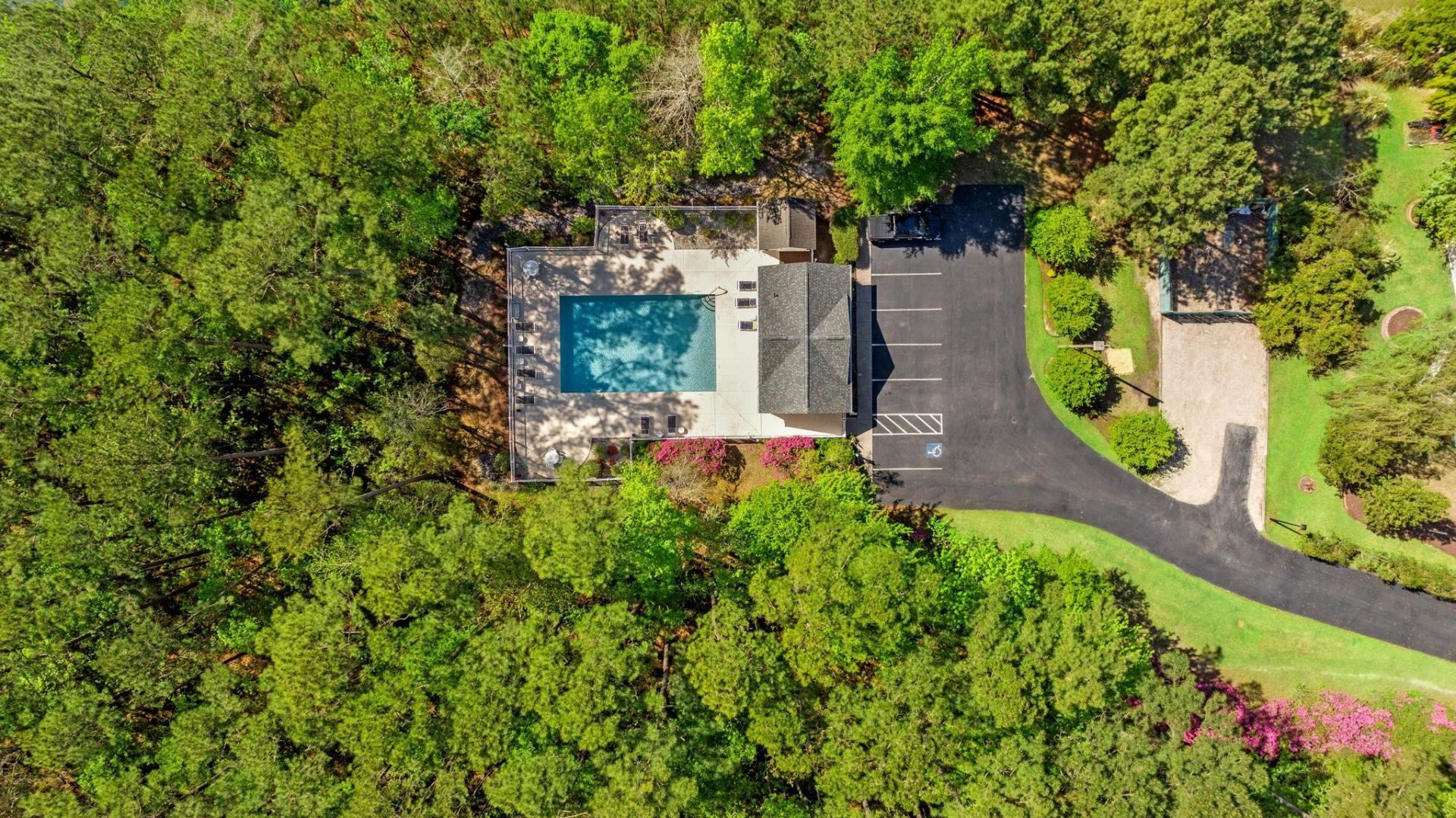 1068 Vestry Dr. Photo 58