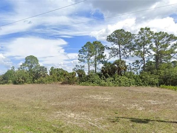 3137 NE 15th AVE , CAPE CORAL, FL 33909