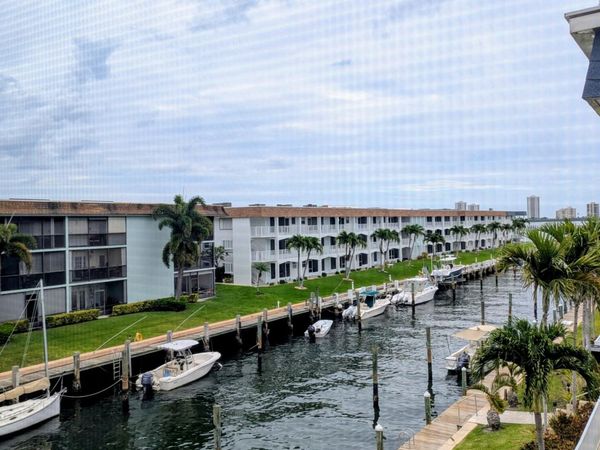 131 Doolen Court, Unit 303, North Palm Beach, FL 33408