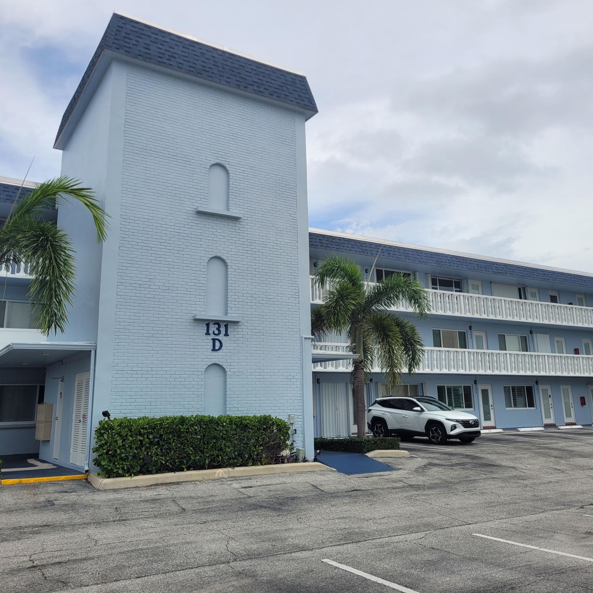 131 Doolen Court, Unit 303, North Palm Beach, FL 33408 Photo
