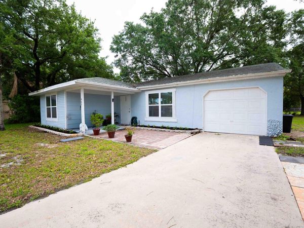 402 SW Ruffner Court, Port St. Lucie, FL 34953