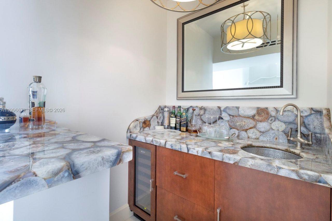 201 Crandon Blvd , Unit 174, Key Biscayne, FL 33149 Photo