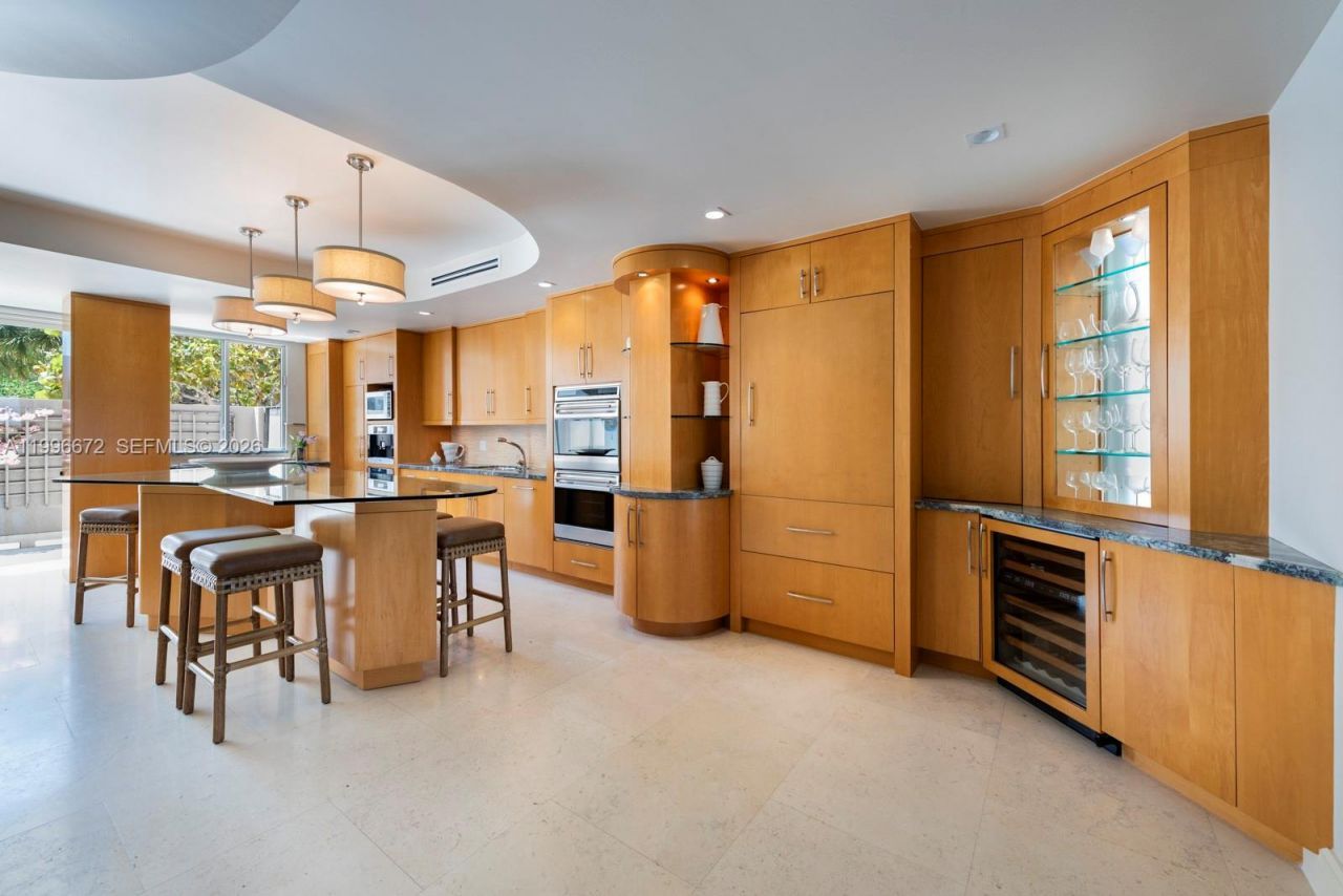201 Crandon Blvd, Unit 174, Key Biscayne, FL 33149 Photo