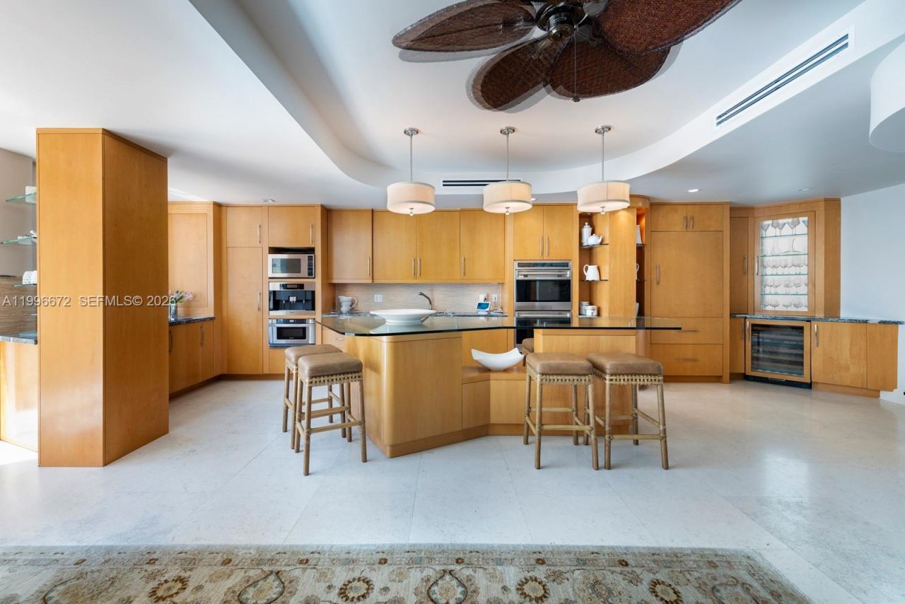 201 Crandon Blvd, Unit 174, Key Biscayne, FL 33149 Photo