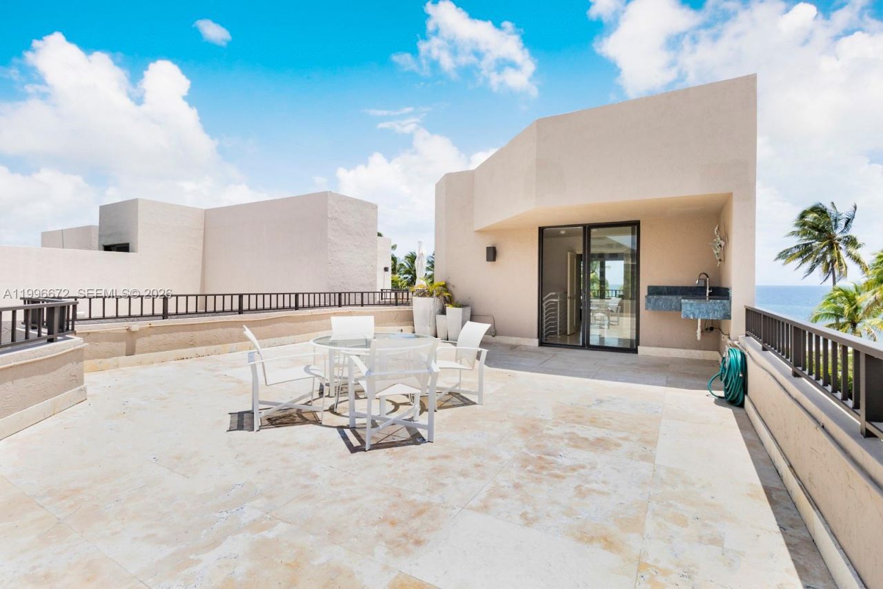 201 Crandon Blvd , Unit 174, Key Biscayne, FL 33149 Photo