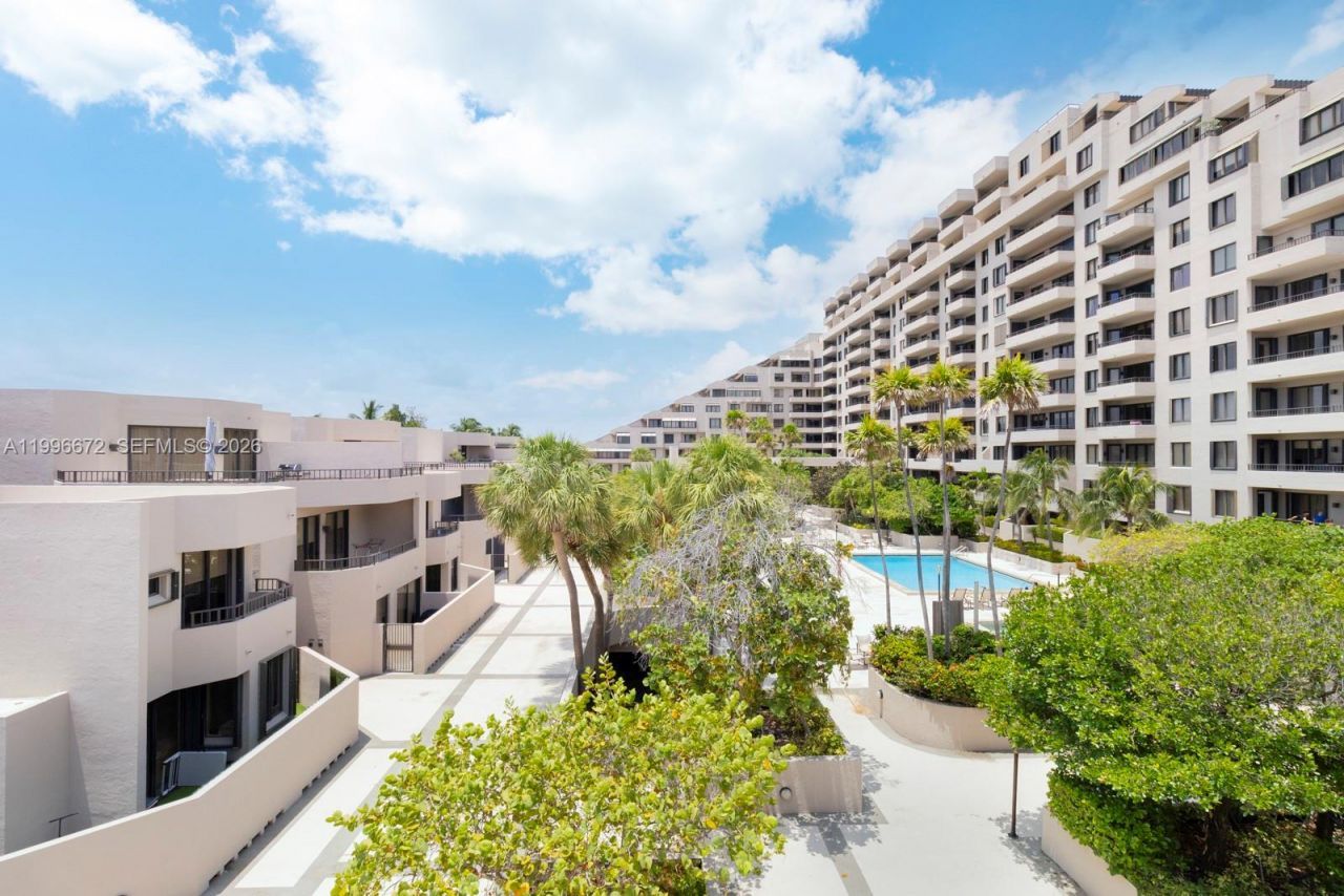 201 Crandon Blvd , Unit 174, Key Biscayne, FL 33149 Photo