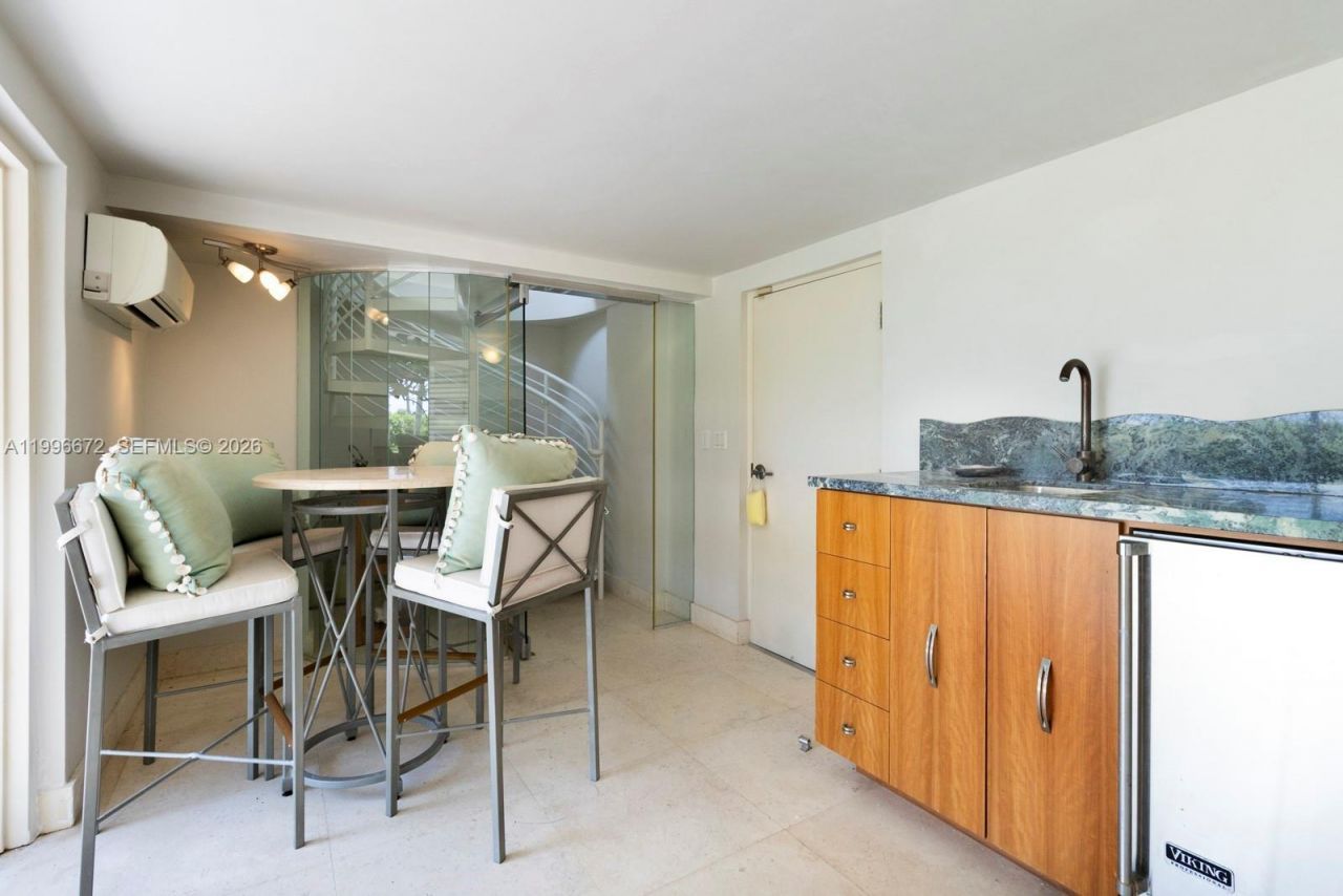 201 Crandon Blvd, Unit 174, Key Biscayne, FL 33149 Photo