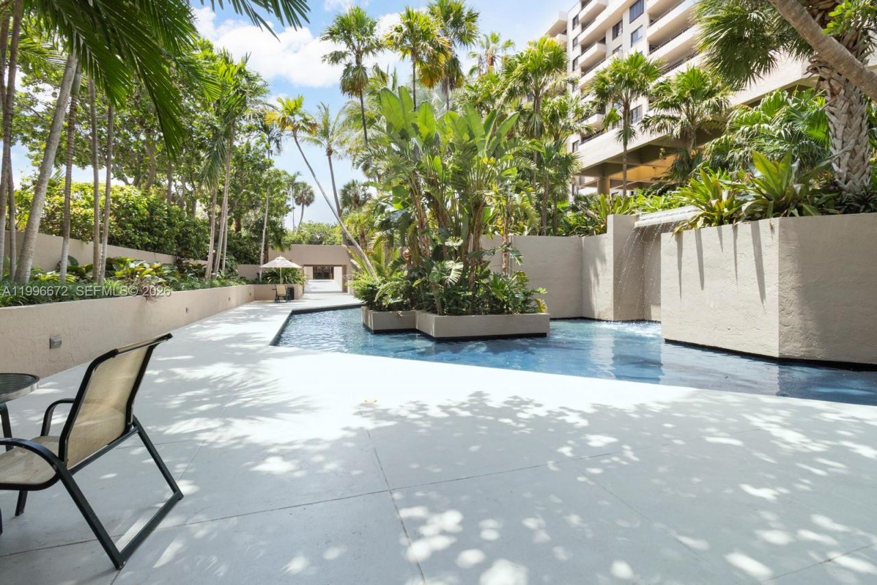 201 Crandon Blvd , Unit 174, Key Biscayne, FL 33149 Photo