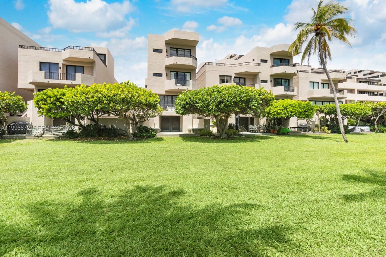 201 Crandon Blvd, Unit 174, Key Biscayne, FL 33149 Photo
