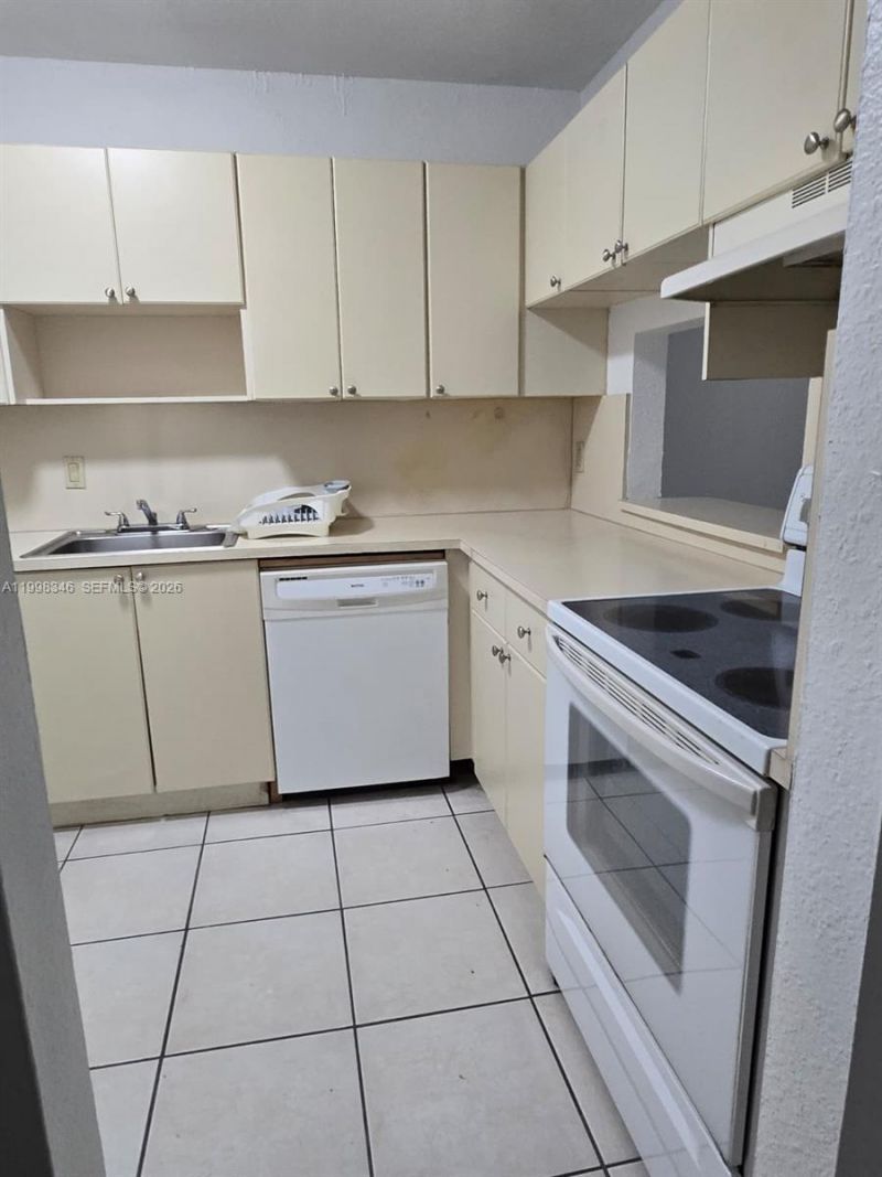 9972 SW 88th St, Unit 1119, Miami, FL 33176 Photo