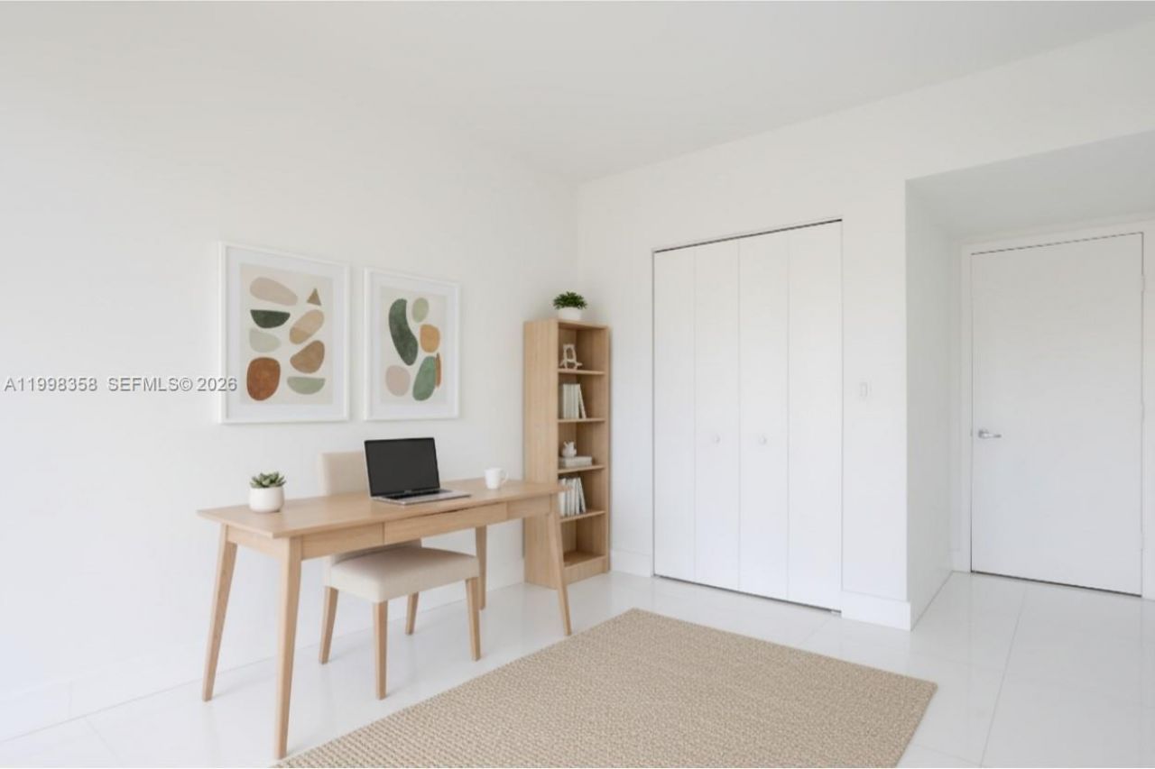 92 SW 3rd St, Unit 3512, Miami, FL 33130 Photo