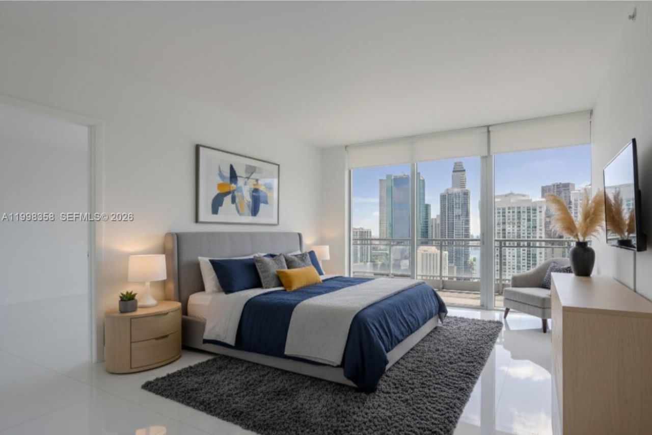 92 SW 3rd St, Unit 3512, Miami, FL 33130 Photo