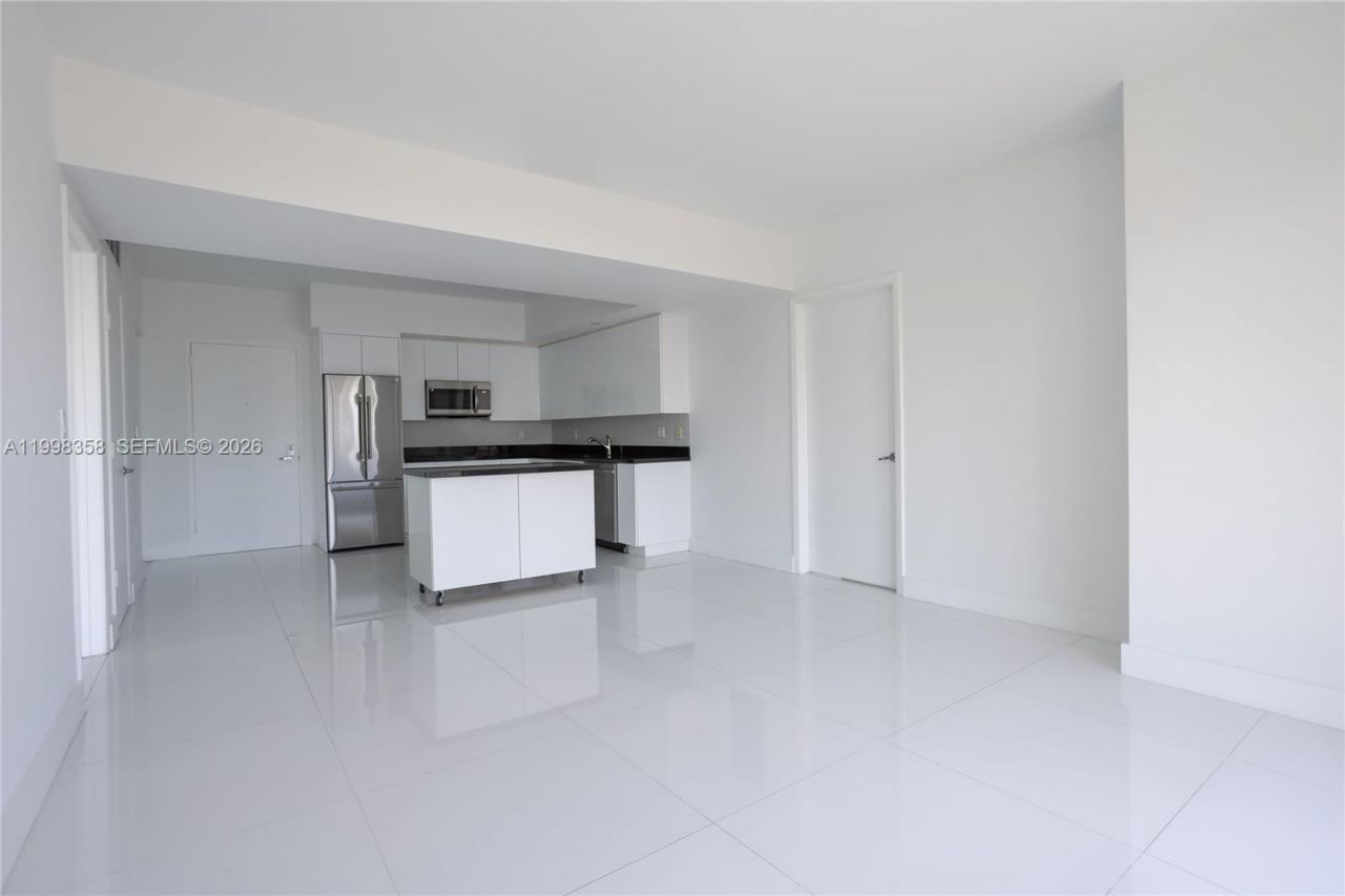 92 SW 3rd St, Unit 3512, Miami, FL 33130 Photo