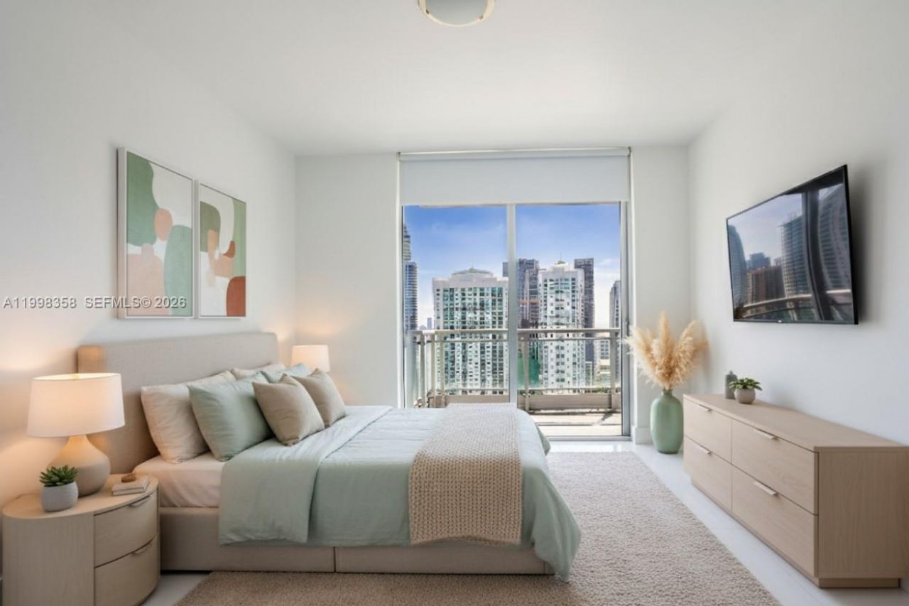 92 SW 3rd St, Unit 3512, Miami, FL 33130 Photo