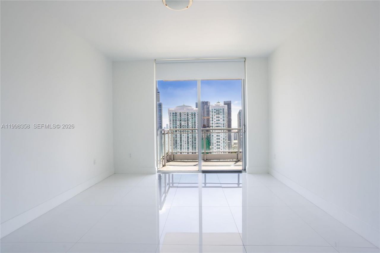 92 SW 3rd St, Unit 3512, Miami, FL 33130 Photo