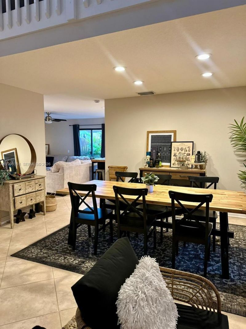 2089 Augusta, Unit n/a, Weston, FL 33326 Photo