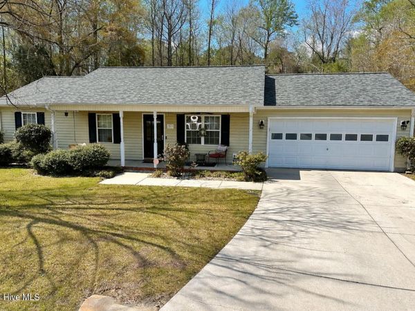 203 Stockton Court, Richlands, NC 28574