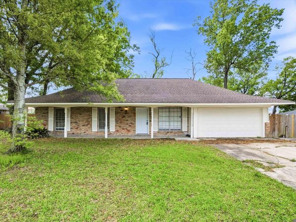 9024 Keaty Dr, Baton Rouge, LA 70809