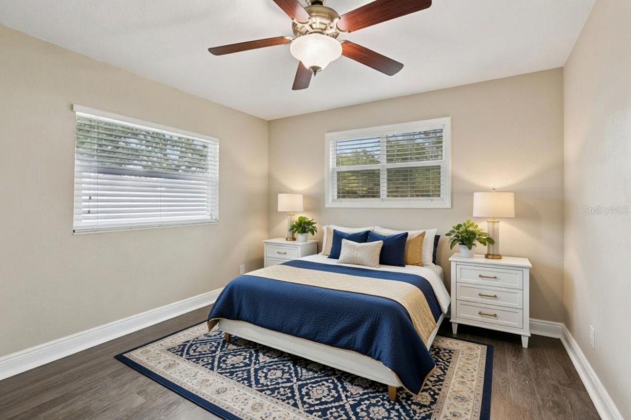 205 SE Jefferson Circle N, Saint Petersburg, FL 33703 Photo
