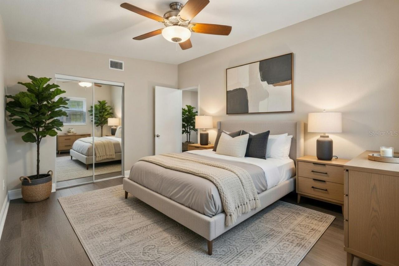 205 SE Jefferson Circle N, Saint Petersburg, FL 33703 Photo