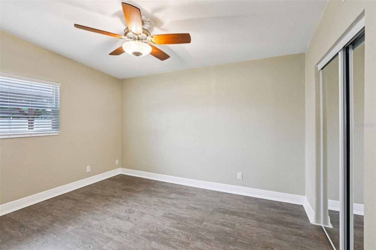 205 SE Jefferson Circle N, Saint Petersburg, FL 33703 Photo