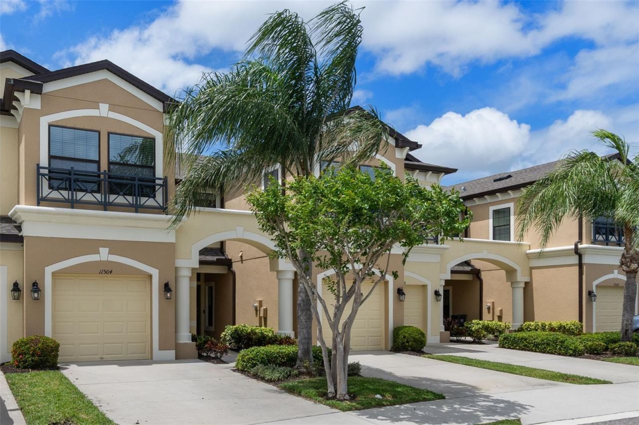11504 Crowned Sparrow Lane, Tampa, FL 33626 Main Photo