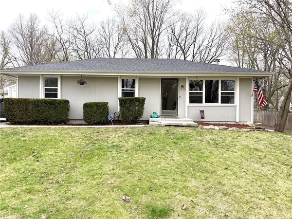 402 RUSSELL Street, Lathrop, MO 64465