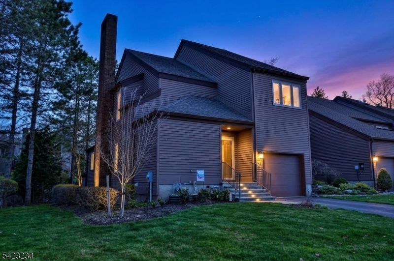 42 Bellgrove Dr, Mahwah, NJ 07430 Main Photo