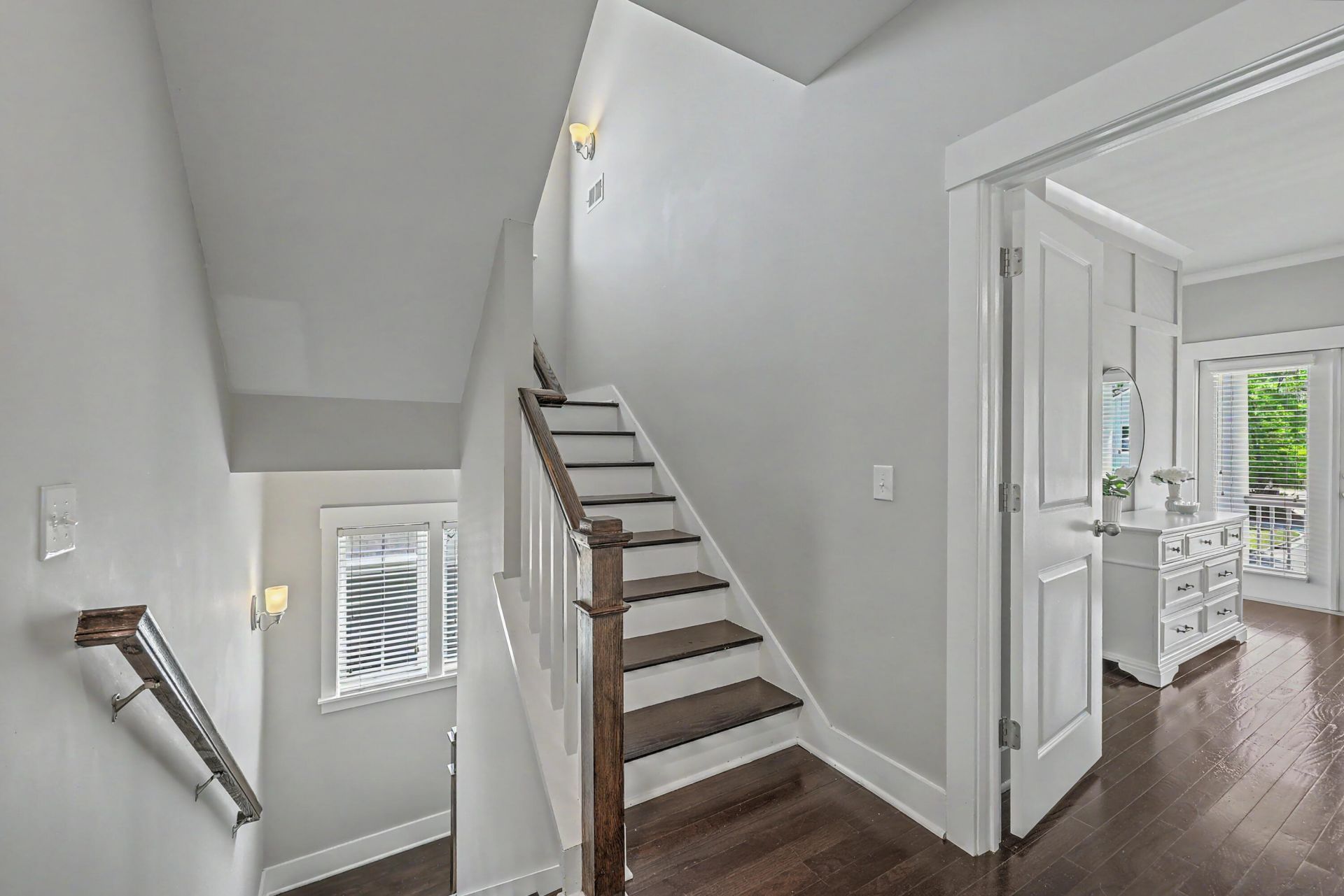 102 Ilderton Street Photo 21