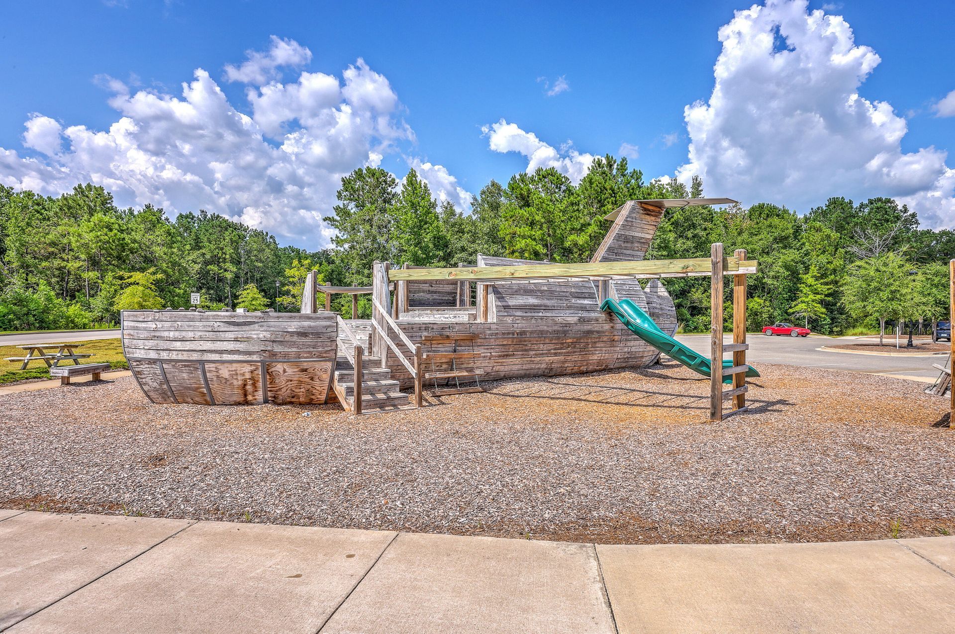 102 Ilderton Street Photo 48