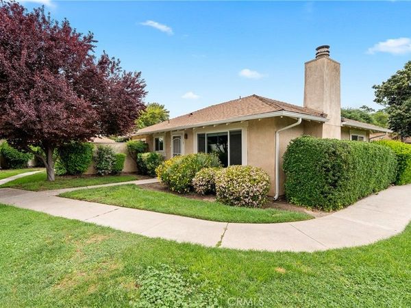 18 Flag Way, Paso Robles, CA 93446
