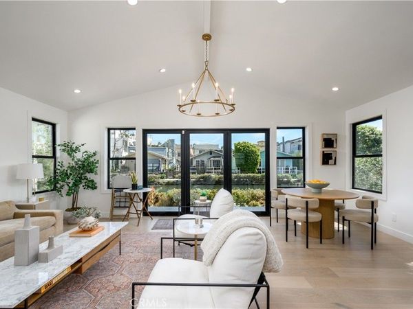 223 Howland Canal, Venice, CA 90291