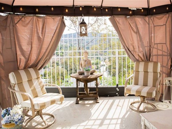 23777 Mulholland Hwy SPC 73, Calabasas, CA 91302