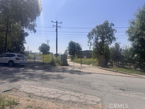 425 Arrowhead Road, San Bernardino, CA 92404
