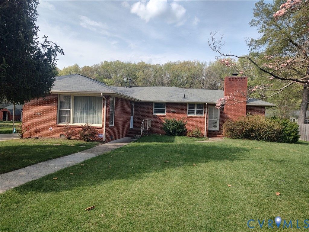 1210 Oakwood Drive , Colonial Heights, VA 23834 Main Photo