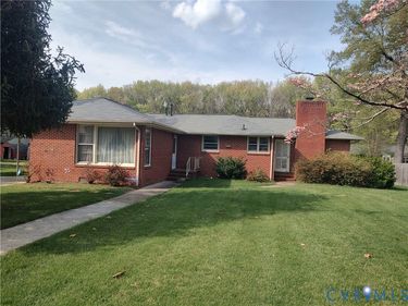 1210 Oakwood Drive , Colonial Heights, VA 23834