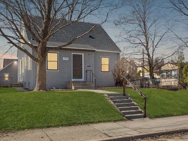 3951 Thomas Avenue N, Minneapolis, MN 55412