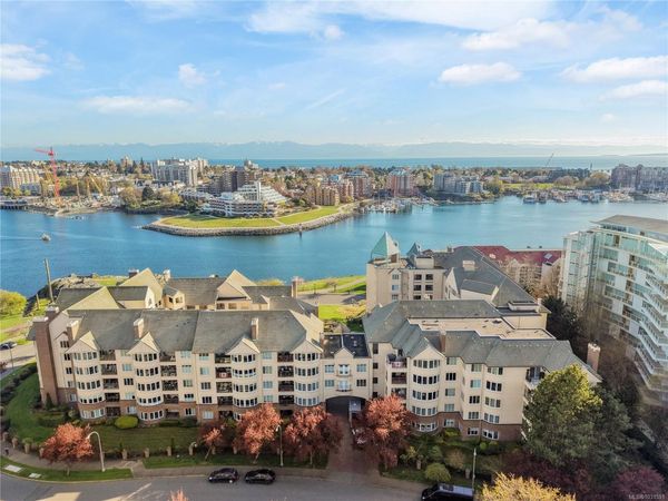 50 Songhees Rd, Unit 409, Victoria, BC V9A 7J4