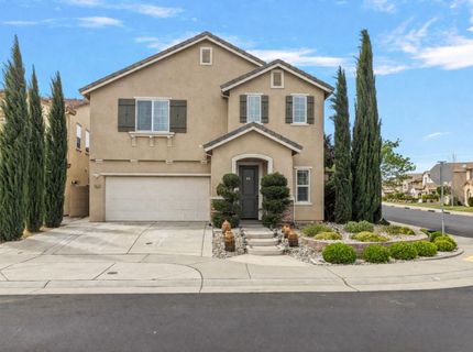 9848 Porto Bay Dr, Elk Grove, CA 95757 Photo