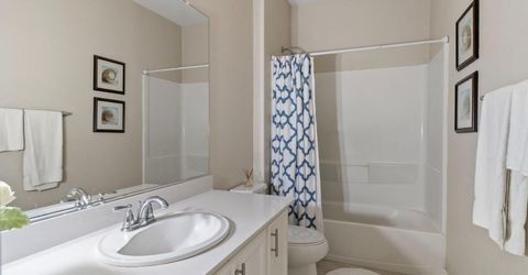 9848 Porto Bay Dr, Elk Grove, CA 95757 Photo